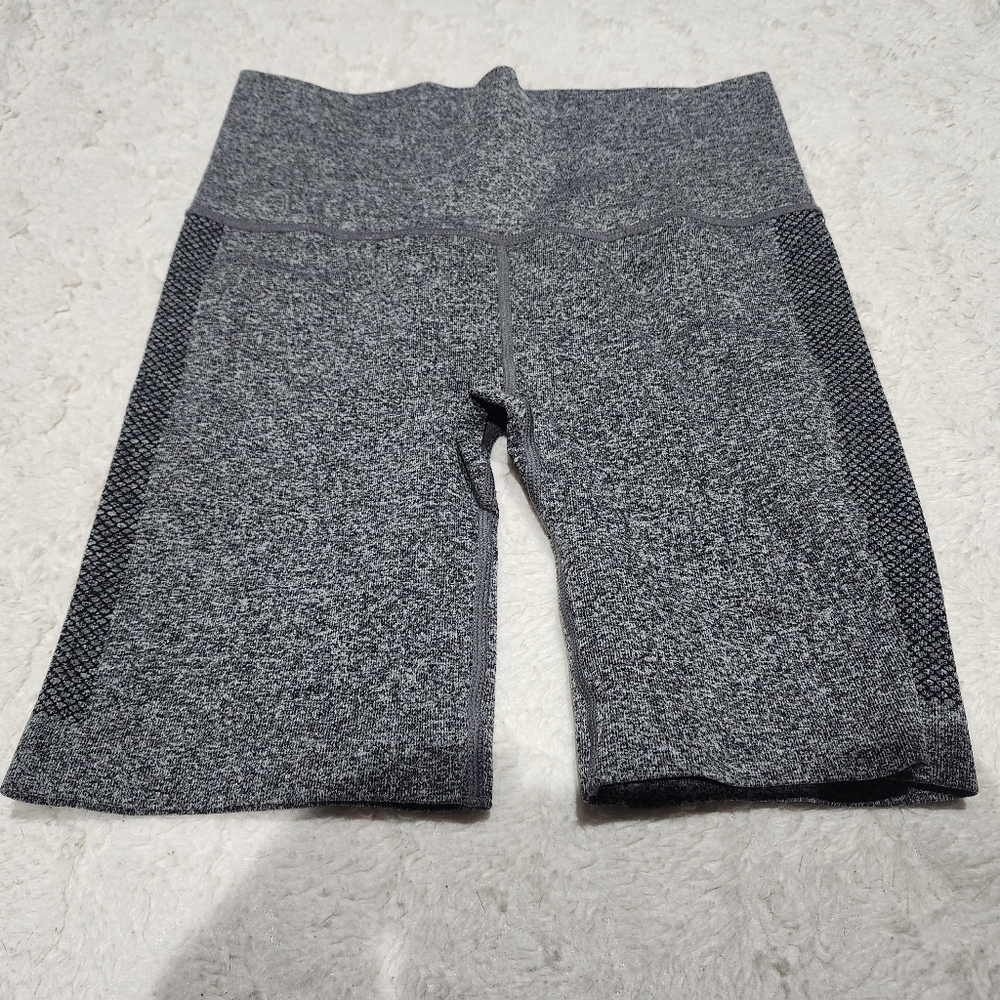 Love and Sports Gray Women's Shorts Size Small